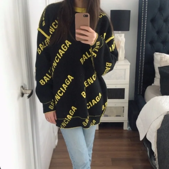 Balenciaga Reversible Sweater Unisex - Picture 2 of 5